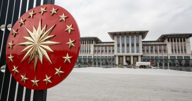 Vakıf Başkanımız Prof. Dr. Servet BAYINDIR, 10.04.2025 tarihli Cumhurbaşkanlığı Kararnamesi’nin 21’inci maddesi gereğince yeniden atandı.