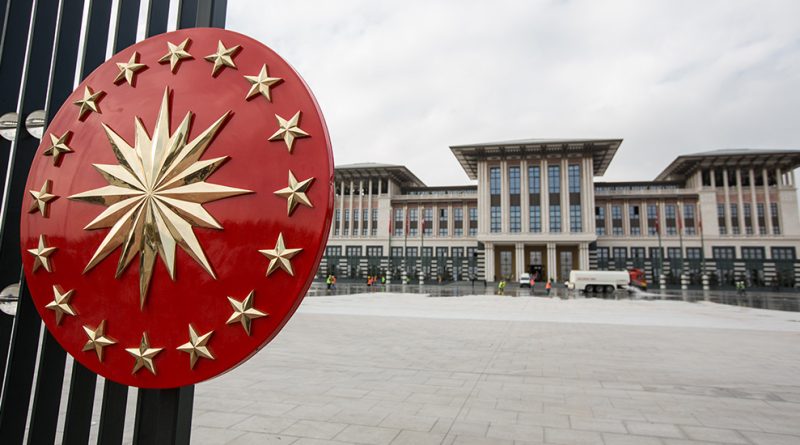 Vakıf Başkanımız Prof. Dr. Servet BAYINDIR, 10.04.2025 tarihli Cumhurbaşkanlığı Kararnamesi’nin 21’inci maddesi gereğince yeniden atandı.